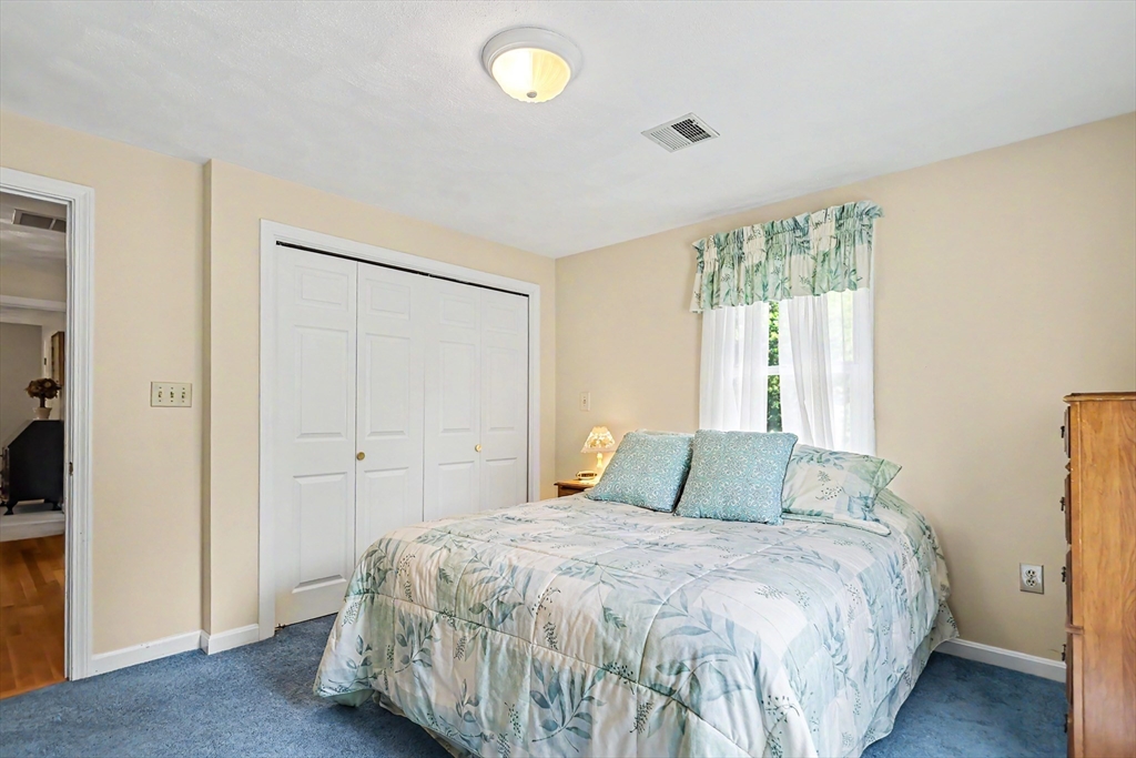22 Sawmill Ridge Road Haverhill, MA 01832 - Photo 21 of 38