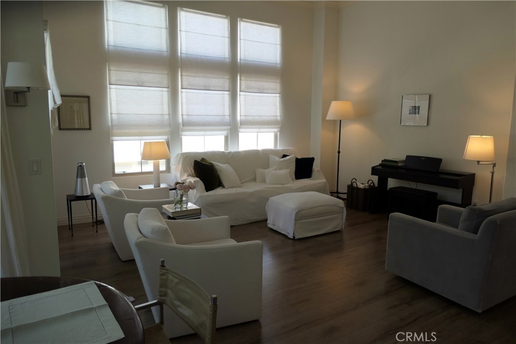 240 Mayfair Irvine, CA 92620 - Photo 37 of 43