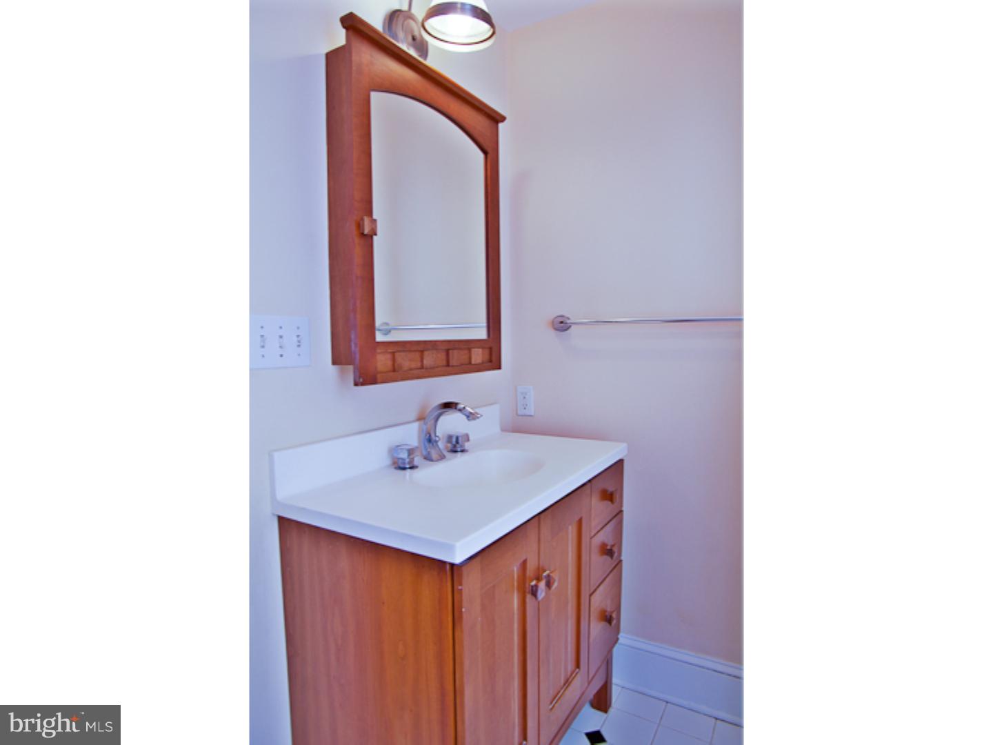 32 Walnut Street Haddonfield, NJ 08033 - Photo 14 of 25 Gallery Image 14