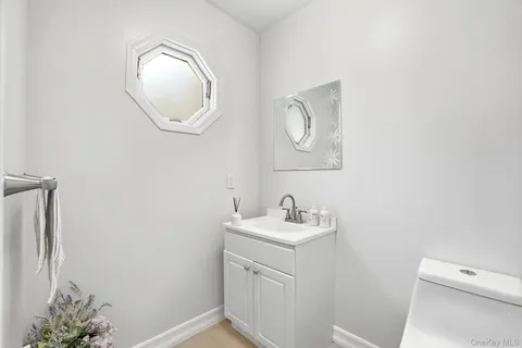 $719,000 | 1004 Kensington Way, Mount Kisco, NY 10549