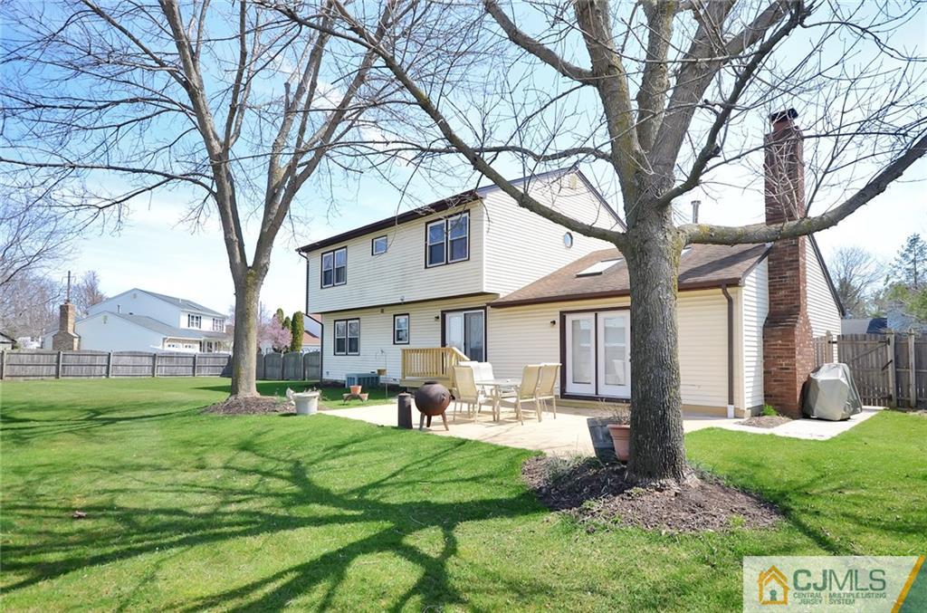 7 Kings Road Dayton, NJ 08810 - Photo 1 of 15 Gallery Image 1