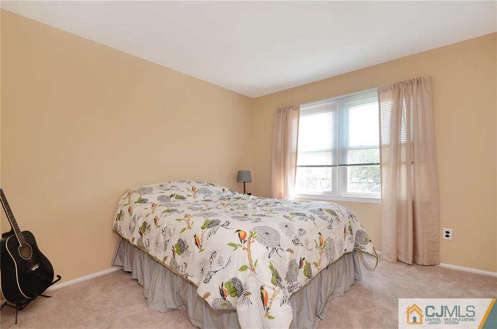 7 Kings Road Dayton, NJ 08810 - Photo 14 of 15 Gallery Image 14