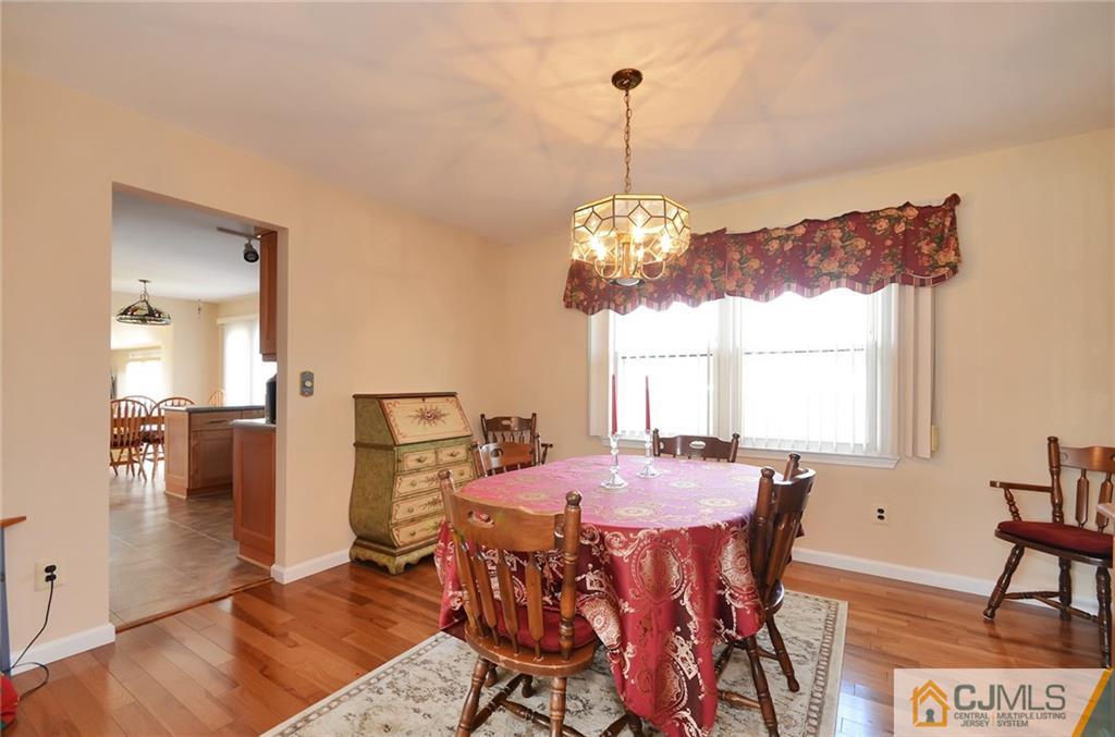 7 Kings Road Dayton, NJ 08810 - Photo 6 of 15 Gallery Image 6