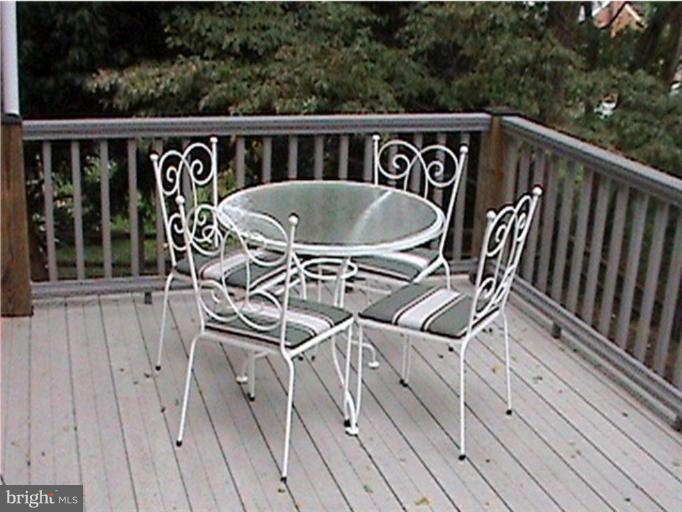 124 Stanmore Road Baltimore, MD 21212 - Photo 13 of 15 Deck