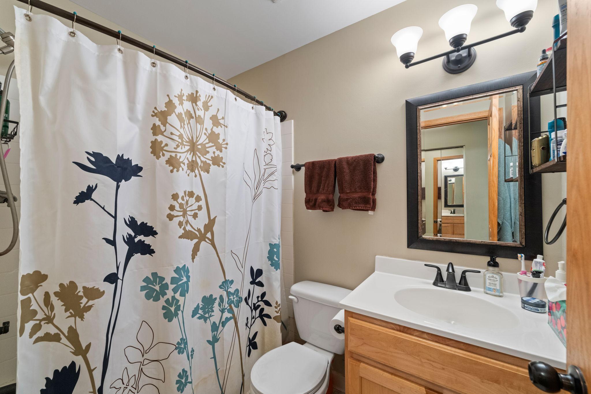 304 Pondridge Circle Wayzata, MN 55391 - Photo 14 of 21