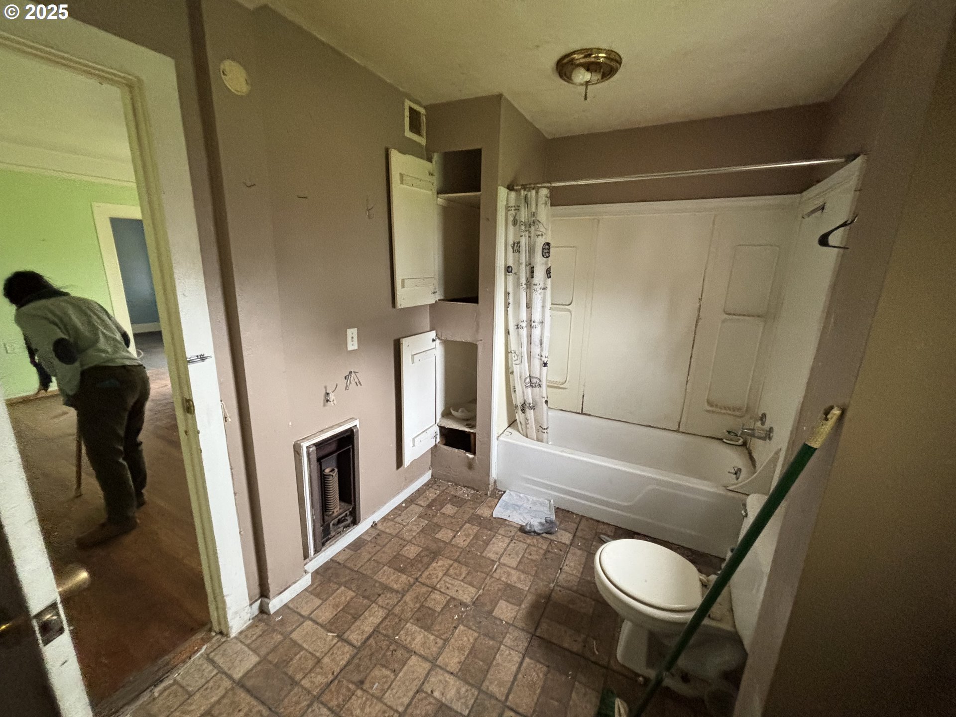 780 Q Street Springfield, OR 97477 - Photo 7 of 13