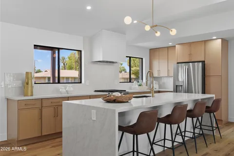 $1,295,000 | 3860 East Clarendon Avenue, Phoenix, AZ 85018