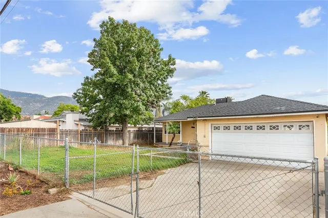 $477,000 | 4981 North State Street, San Bernardino, CA 92407