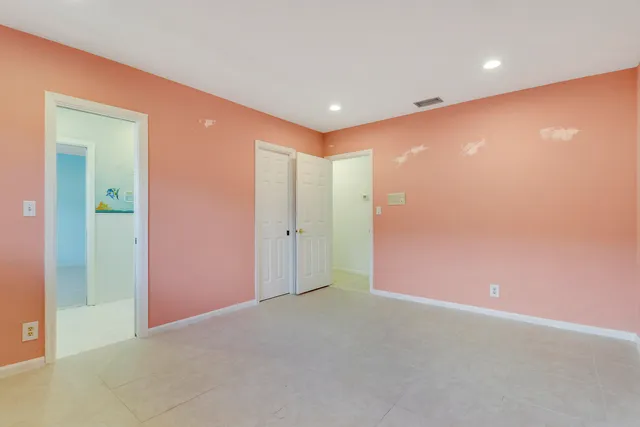 $3,100,000 | 3040 Northeast 40th Street, Fort Lauderdale, FL 33308