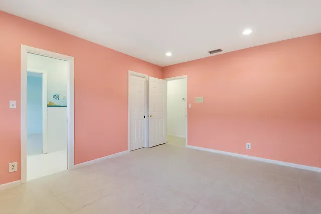 $3,100,000 | 3040 Northeast 40th Street, Fort Lauderdale, FL 33308