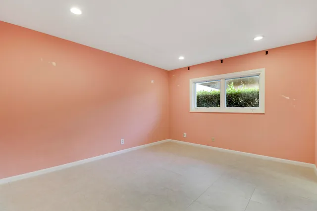 $3,100,000 | 3040 Northeast 40th Street, Fort Lauderdale, FL 33308