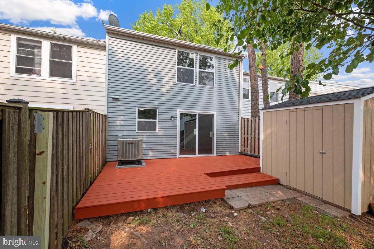 522 Riggs Court Frederick, MD 21703 - Photo 26 of 30 Enjoy Outdoor Grilling and Dining!