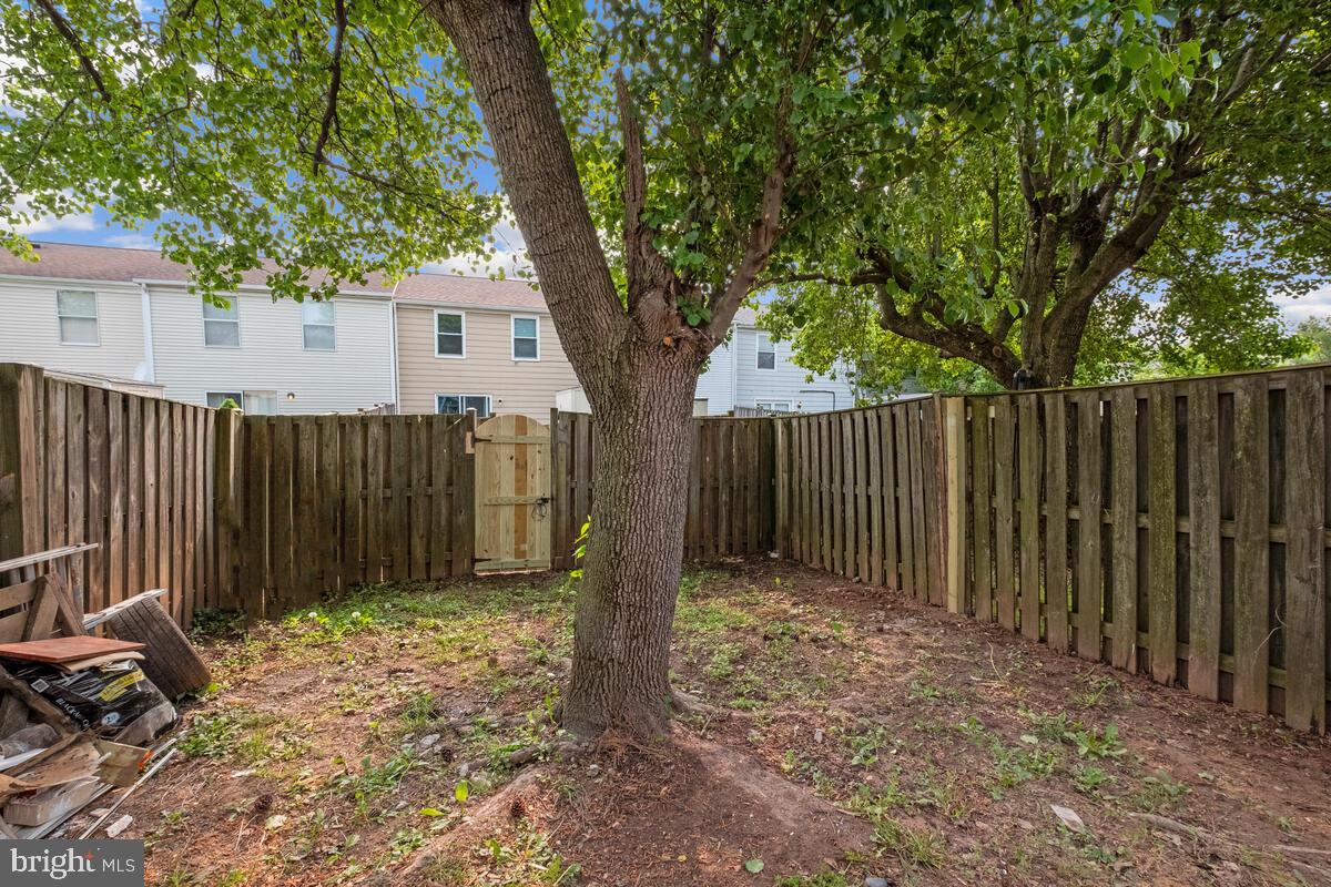 522 Riggs Court Frederick, MD 21703 - Photo 28 of 30 Fenced-In Backyard