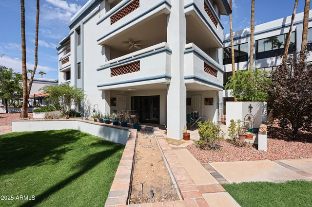 $264,900 | 17404 North 99th Avenue, Unit 138, Sun City, AZ 85373