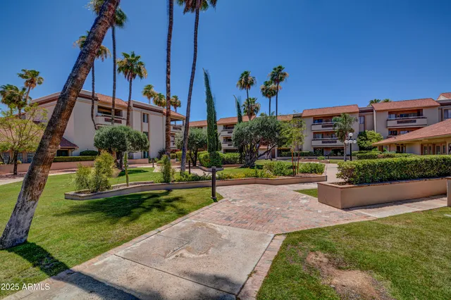 $264,900 | 17404 North 99th Avenue, Unit 138, Sun City, AZ 85373