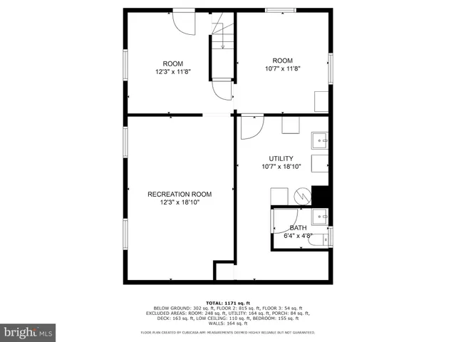 a picture of a room with a white wall