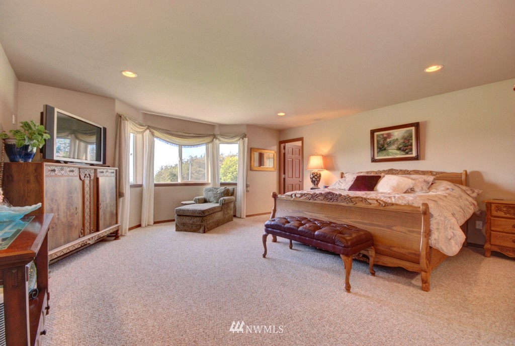 1636 Swantown Road Oak Harbor, WA 98277 - Photo 11 of 15 Gallery Image 11