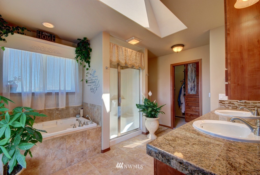 1636 Swantown Road Oak Harbor, WA 98277 - Photo 12 of 15 Gallery Image 12