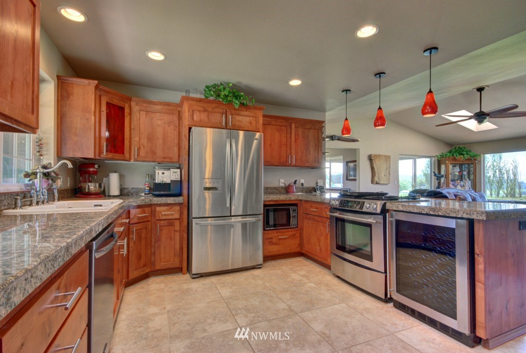 1636 Swantown Road Oak Harbor, WA 98277 - Photo 3 of 15 Gallery Image 3