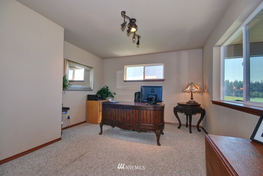 1636 Swantown Road Oak Harbor, WA 98277 - Photo 8 of 15 Gallery Image 8