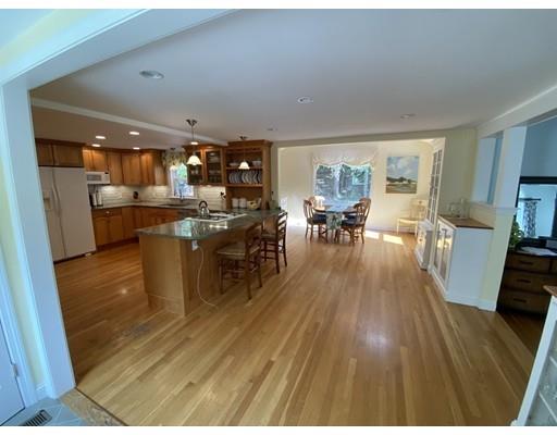 27 Edgehill Road Norwood, MA 02062 - Photo 12 of 27 Gallery Image 12