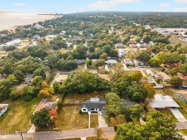 $249,000 | 709 Rich Avenue, Gulfport, MS 39501