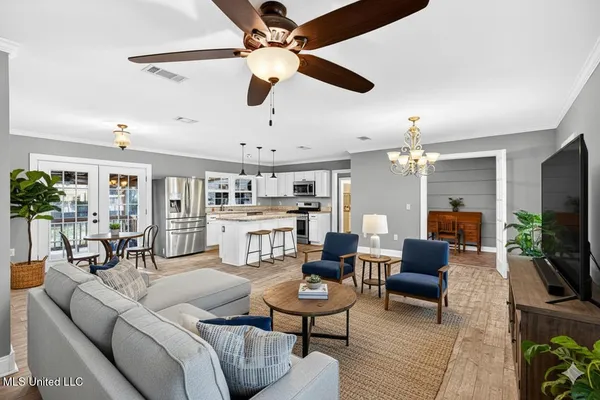 $249,000 | 709 Rich Avenue, Gulfport, MS 39501