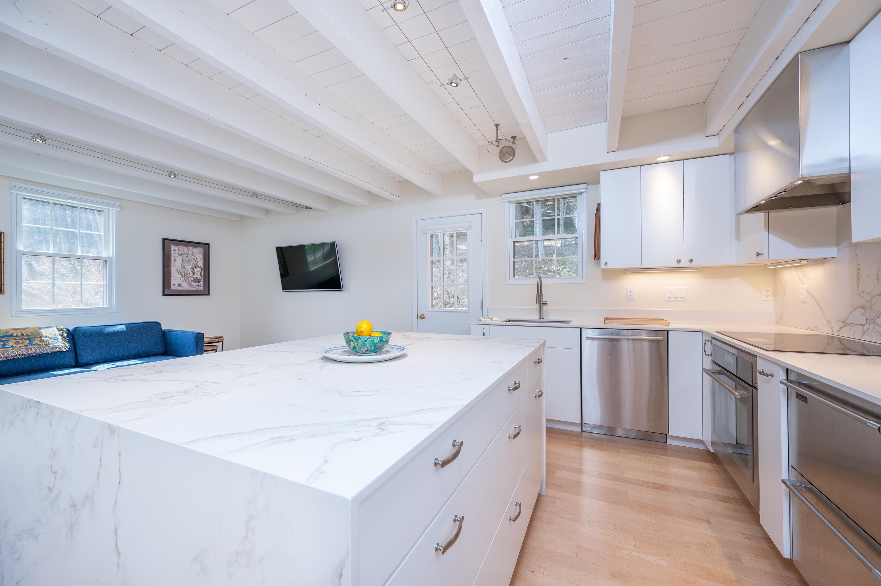 574 Willard Road, Unit 3F Hartford, VT 05059 - Photo 8 of 21