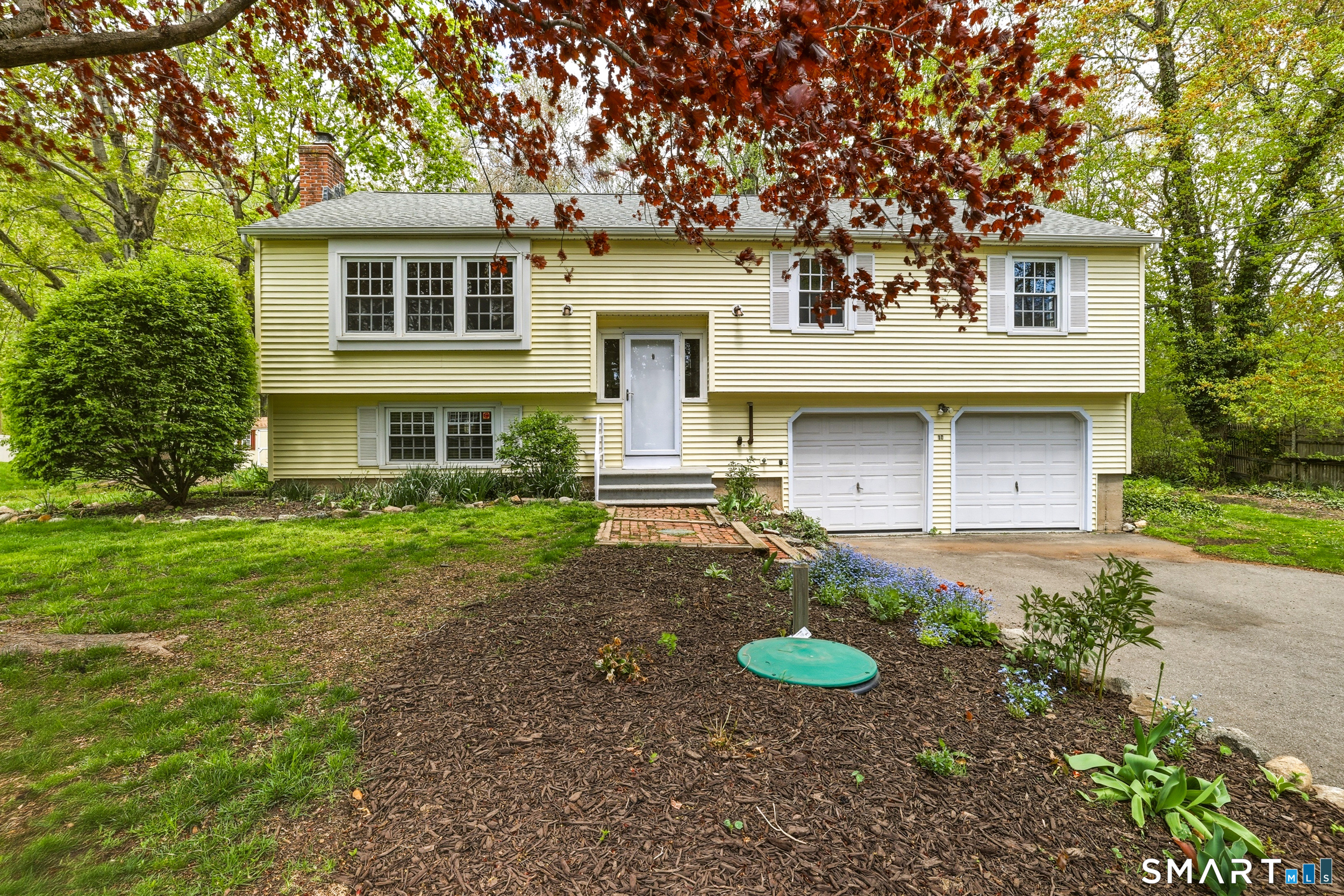 10 Salem Road Madison, CT 06443 - Photo 1 of 31 Welcome to 10 Salem Road, Madison, CT
