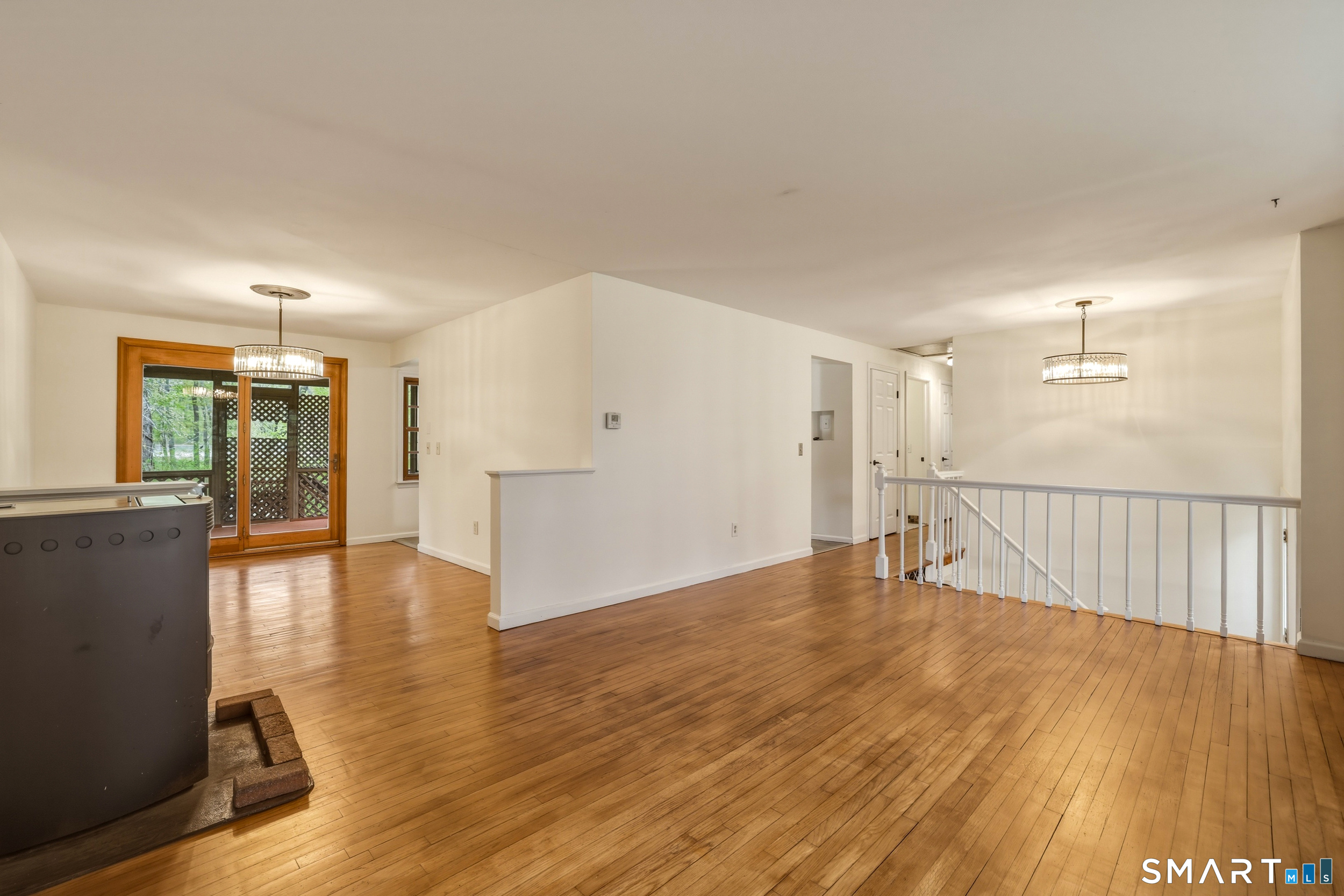 10 Salem Road Madison, CT 06443 - Photo 5 of 31 The open concept of the Living/Dining area makes entertaining a breeze.