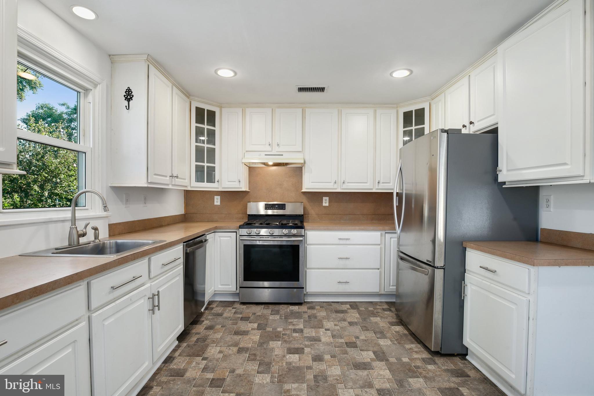 2727 Terrapin Road Silver Spring, MD 20906 - Photo 9 of 32