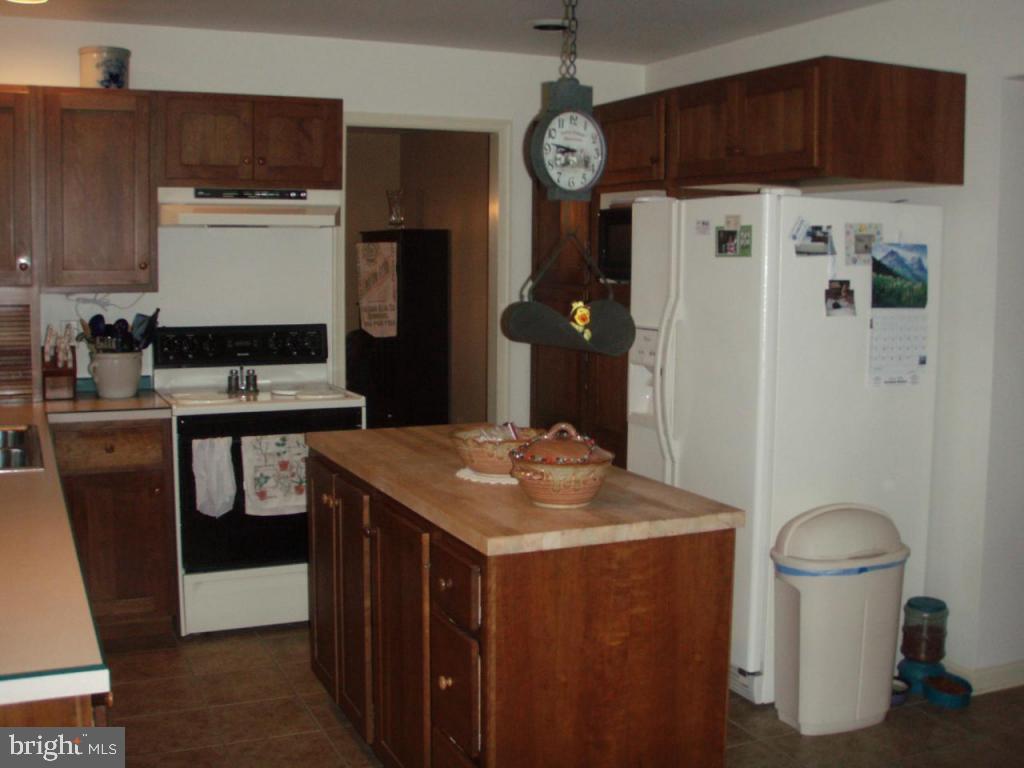 719 Weavertown Road Myerstown, PA 17067 - Photo 13 of 18 Gallery Image 13