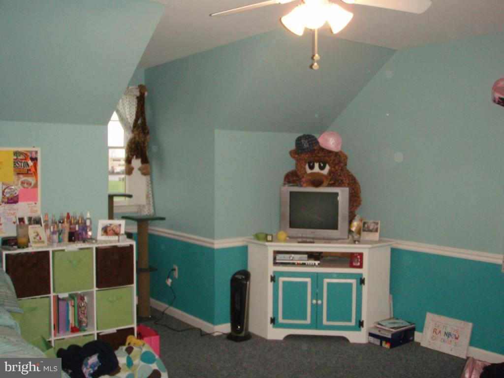 719 Weavertown Road Myerstown, PA 17067 - Photo 7 of 18 Gallery Image 7