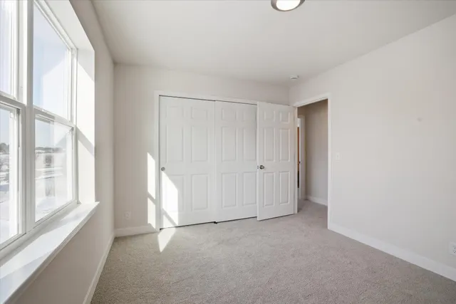 $2,400 | 330 Cattail Court, Unit A, Genoa City, WI 53128