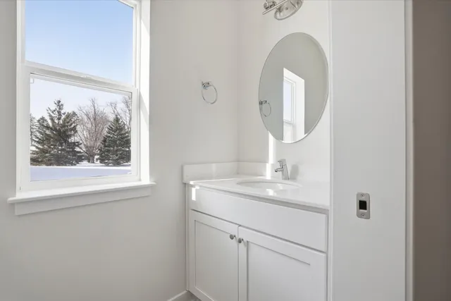 $2,400 | 330 Cattail Court, Unit A, Genoa City, WI 53128