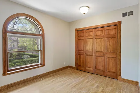 $995,000 | 197 North Kent Street, St. Paul, MN 55102