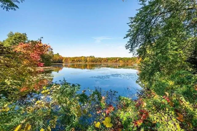 $729,900 | 105 Hartford Turnpike, Shrewsbury, MA 01545