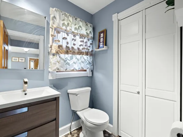 $429,900 | 27W150 James Avenue, West Chicago, IL 60185