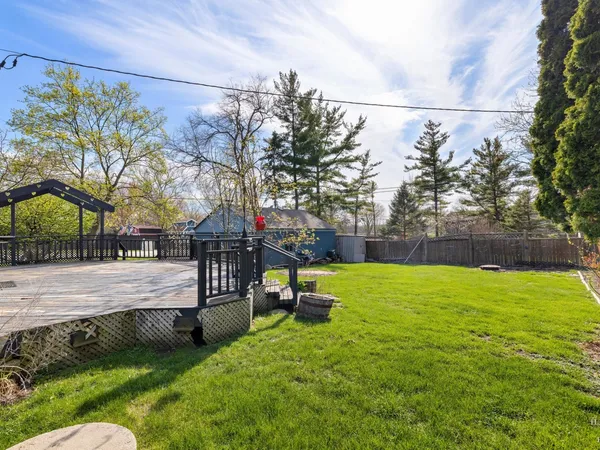 $429,900 | 27W150 James Avenue, West Chicago, IL 60185