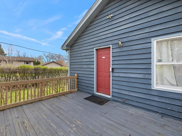 $429,900 | 27W150 James Avenue, West Chicago, IL 60185
