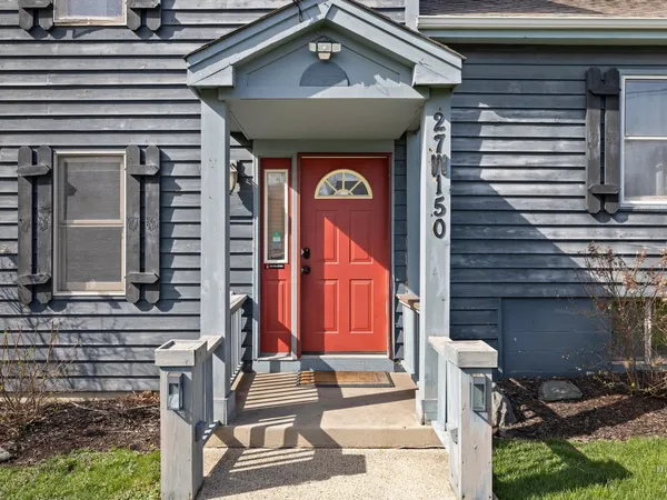 $429,900 | 27W150 James Avenue, West Chicago, IL 60185