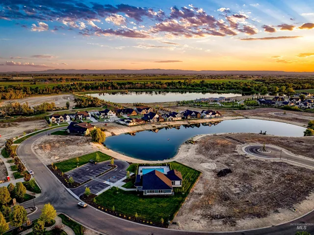 $449,900 | 6371 Salmon Falls Lane, Star, ID 83669