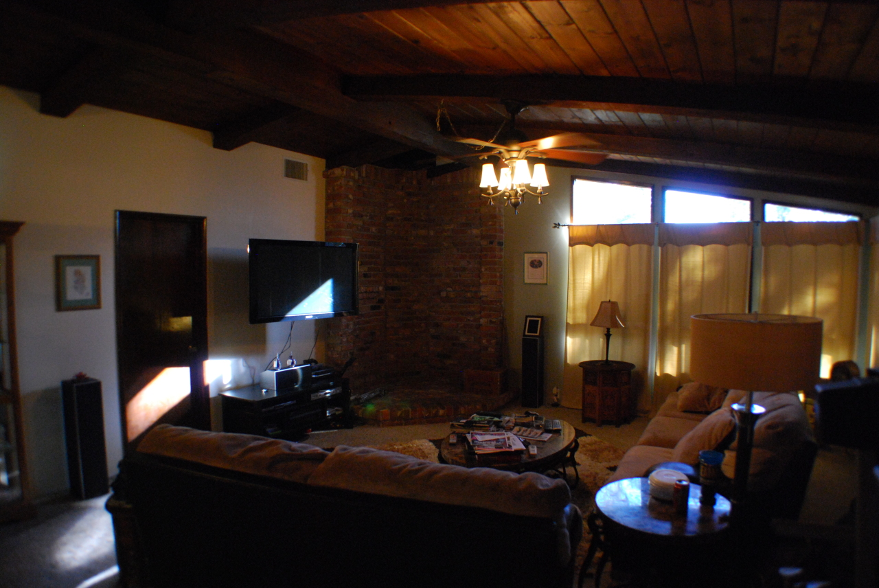 7017 Riata Drive Redding, CA 96002 - Photo 11 of 12 Living Room
