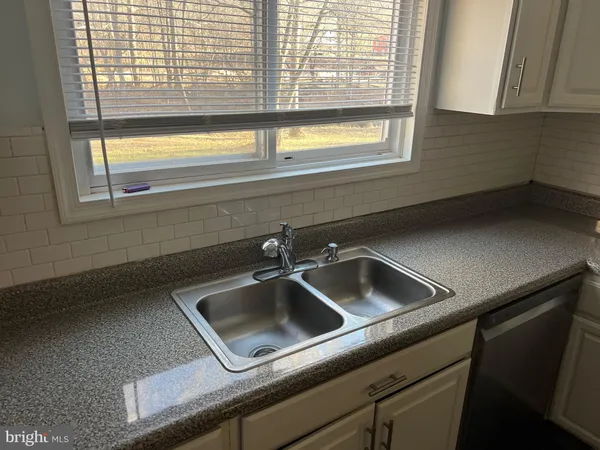 $198,000 | 7934 North River Road, Rio, WV 26755