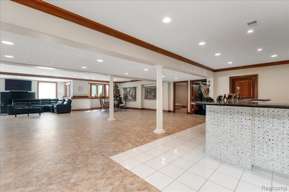 3543 Cedar Brook Drive Rochester, MI 48309 - Photo 54 of 99 054-3543 Cedar Brook Dr 0053.jpg