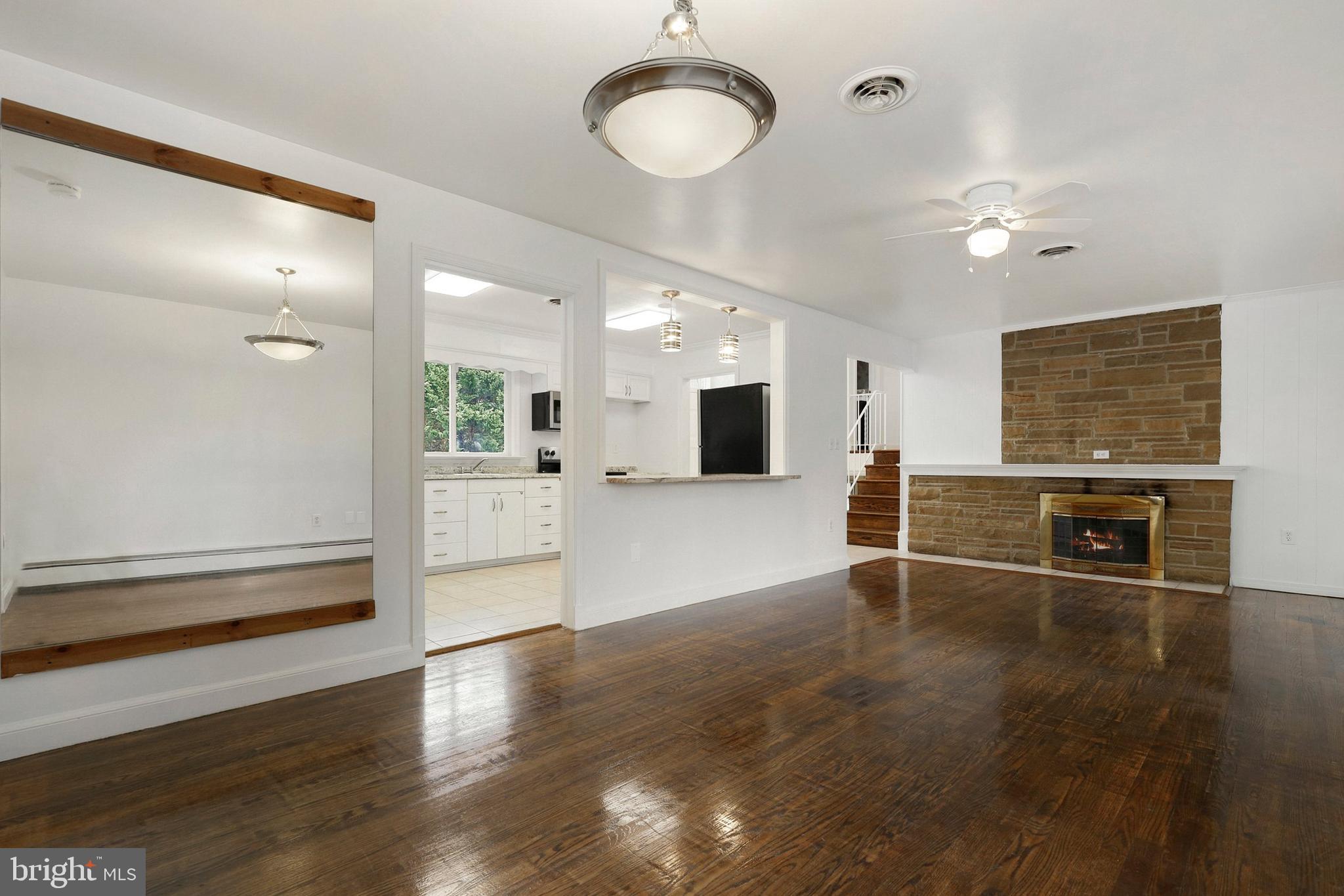 17716 Longdraft Road Gaithersburg, MD 20878 - Photo 14 of 42 Gallery Image 14