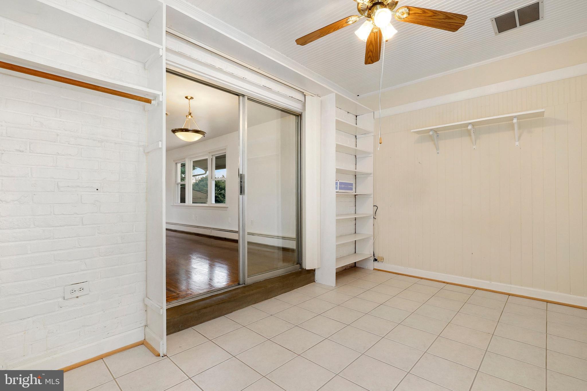 17716 Longdraft Road Gaithersburg, MD 20878 - Photo 15 of 42 Gallery Image 15