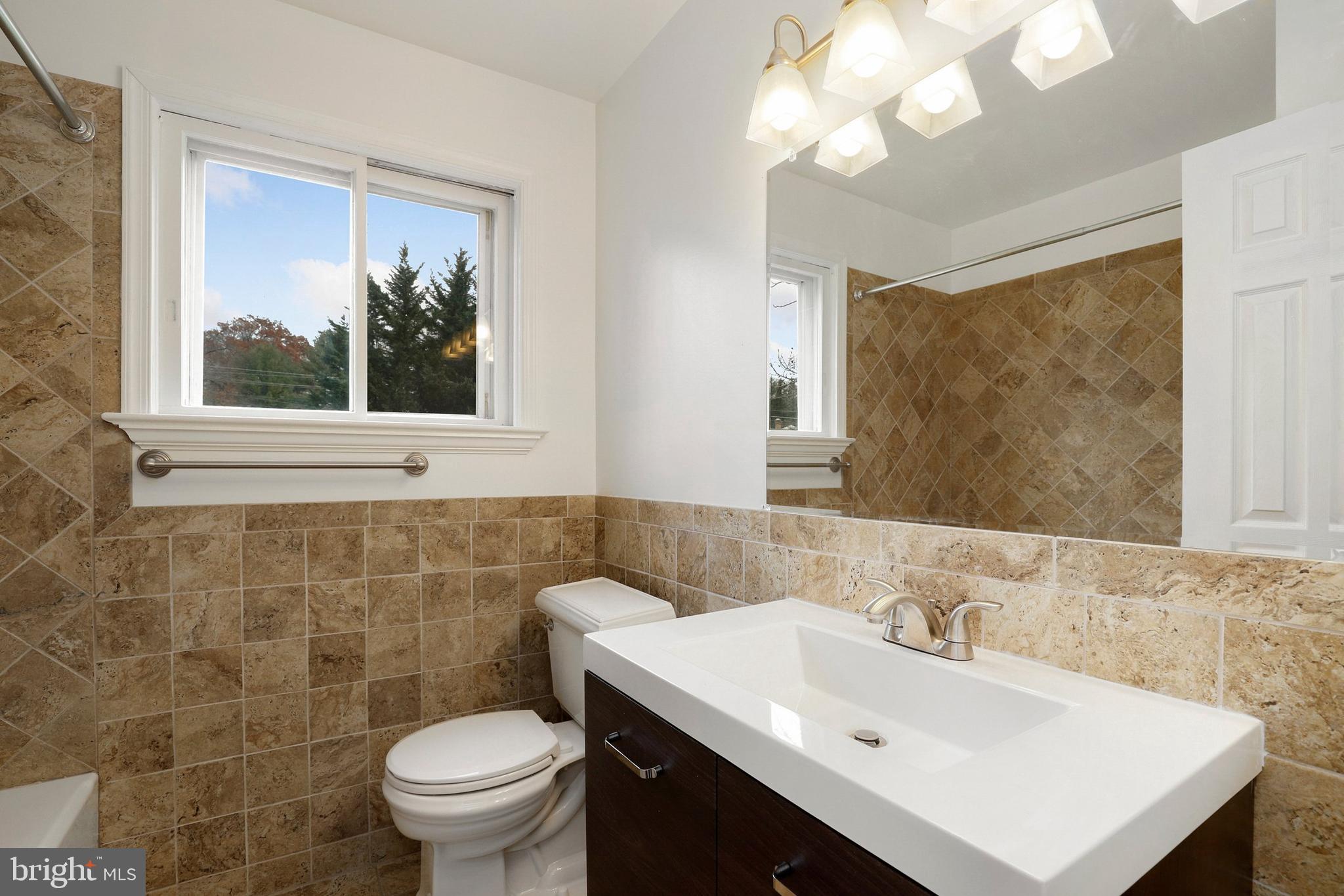 17716 Longdraft Road Gaithersburg, MD 20878 - Photo 21 of 42 Gallery Image 21