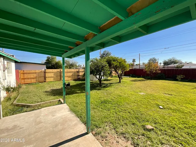 $1,800 | 247 East 7th Drive, Mesa, AZ 85210