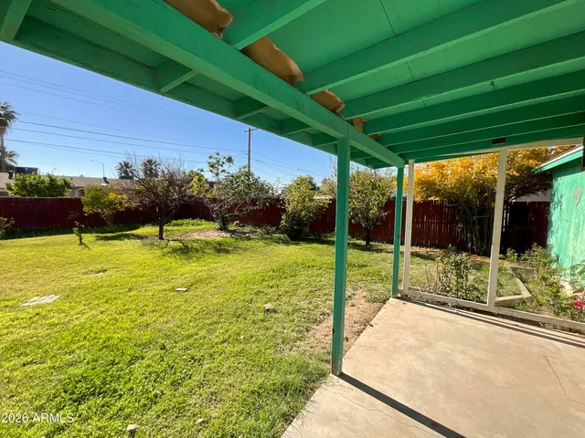 $1,800 | 247 East 7th Drive, Mesa, AZ 85210